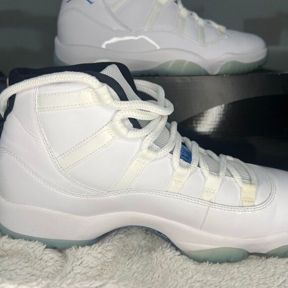 Air Jordan 11 Retro 'Legend Blue' - Picture 1 of 15